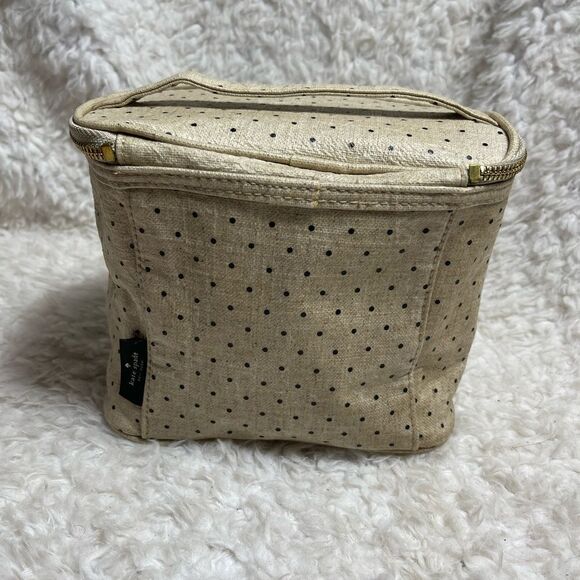 Kate Spade out to Lunch oil cloth beige & black polka dots insulated lunchbox. - Picture 2 of 9